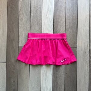 Nike Fuchsia Dri-FIT Skort | Size: Medium